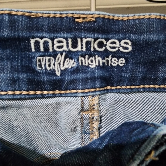 COPY - Maurices women's jeans - Picture 2 of 3